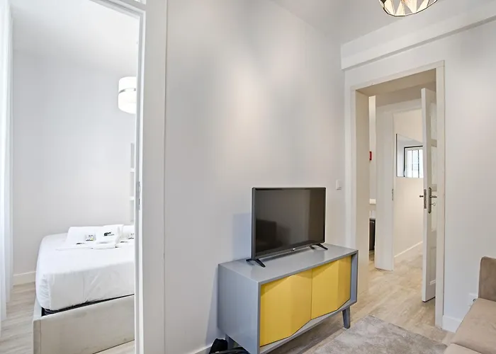 Bmyguest - Ambassador Boutique Apartment I